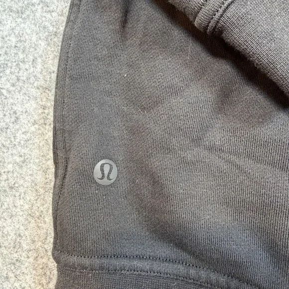 Lululemon Hoodie Womens 6 Black Full Zip High Neck Fleece Pockets Graphic Sleeve - Picture 8 of 11